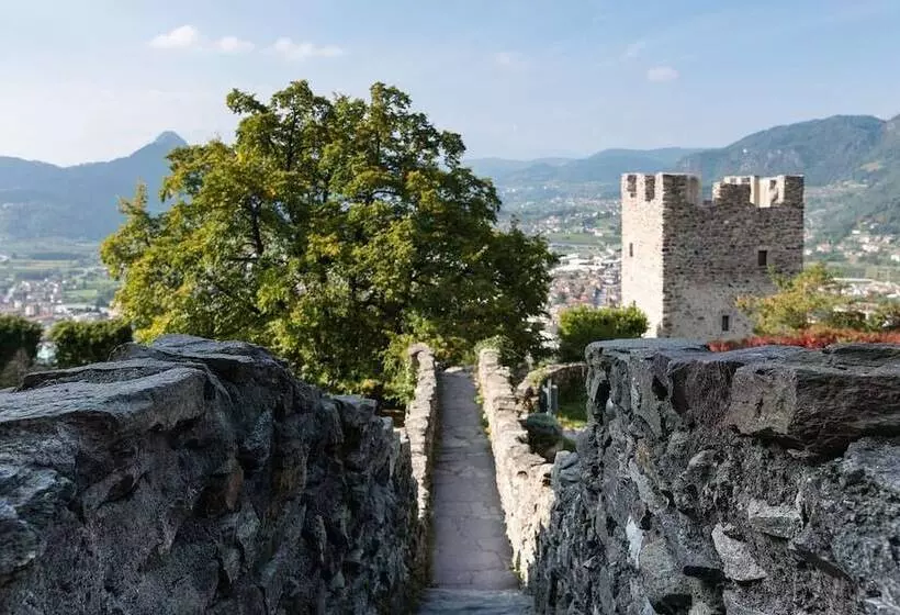 Hotelli Castel Pergine