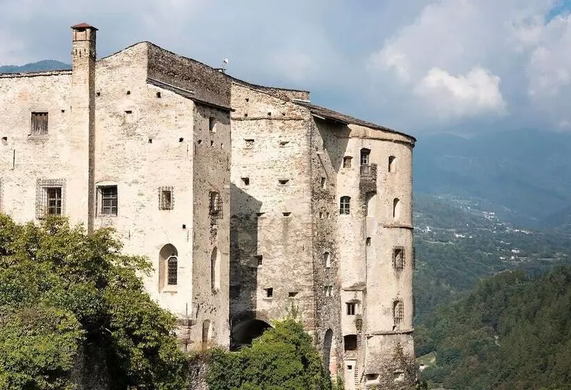 Hotelli Castel Pergine