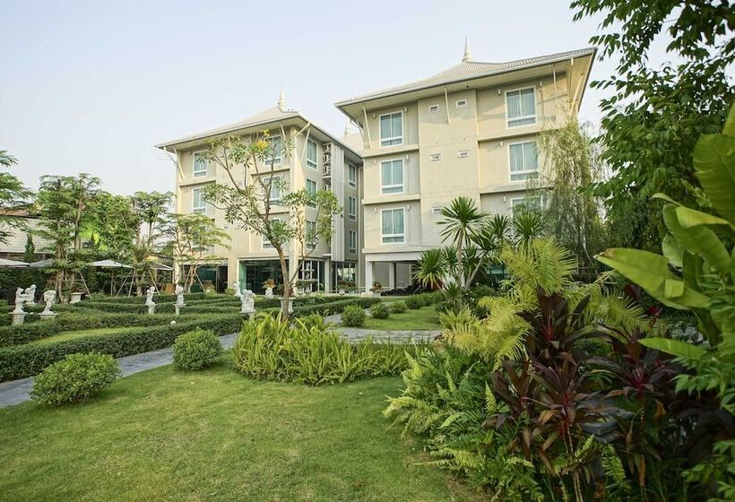 فندق Nantra Chiangmai Riverfront