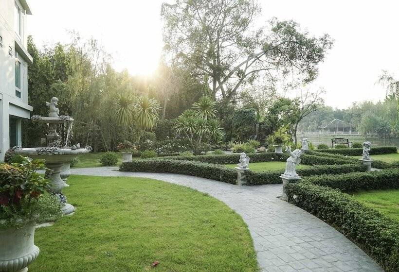 فندق Nantra Chiangmai Riverfront