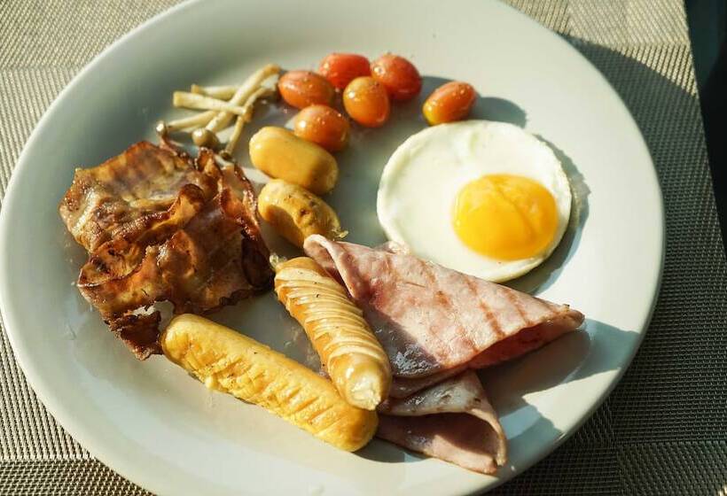 فندق Nantra Chiangmai Riverfront