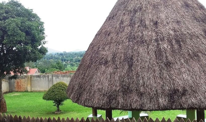 Palm Gardens Hotel   Masindi