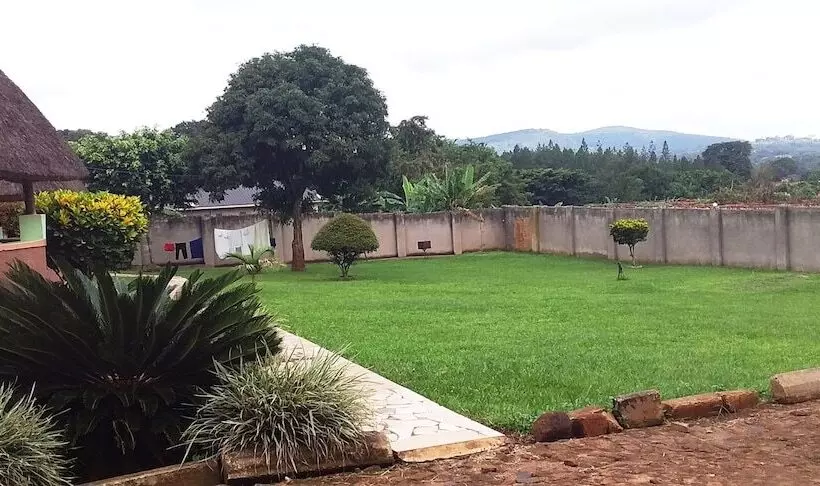 Palm Gardens Hotel   Masindi