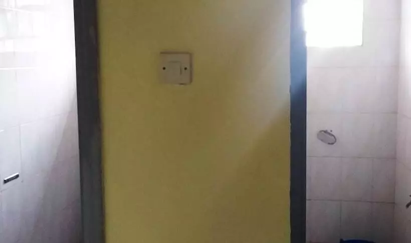 Palm Gardens Hotel   Masindi