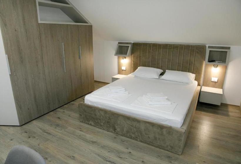 پانسیون Fine Suites