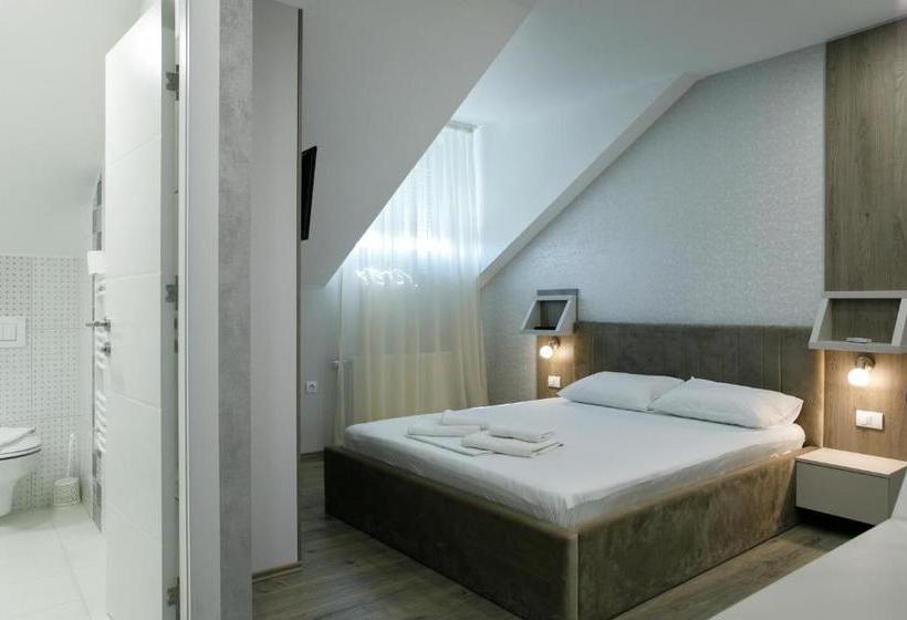 پانسیون Fine Suites