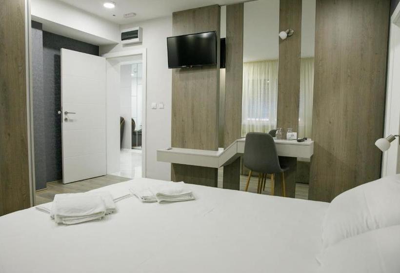 پانسیون Fine Suites