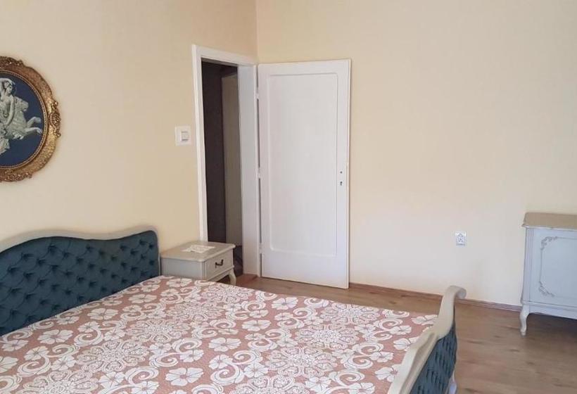 پانسیون Guesthouse Stojanović