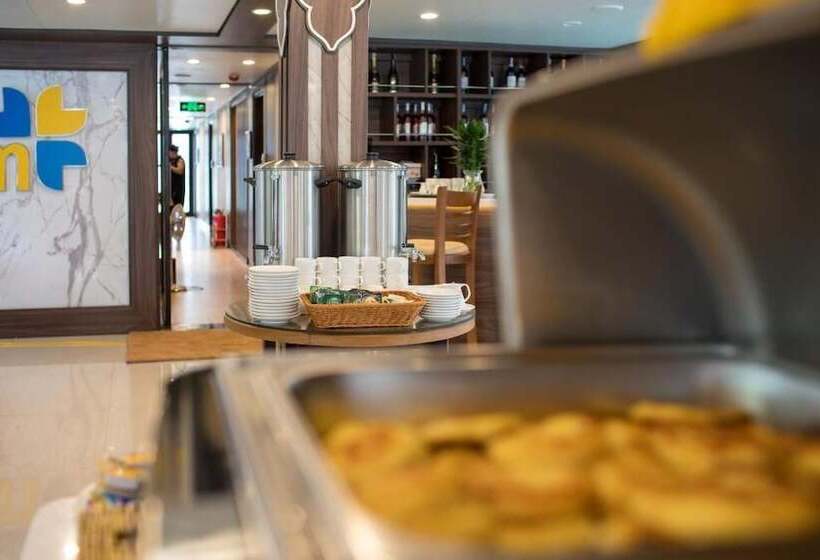 هتل Cat Ba White Pearl