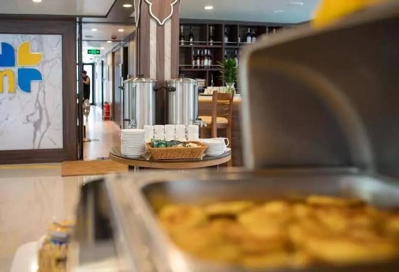 هتل Cat Ba White Pearl