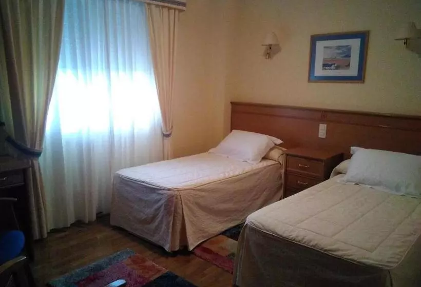 ホテル Hostal Azúa