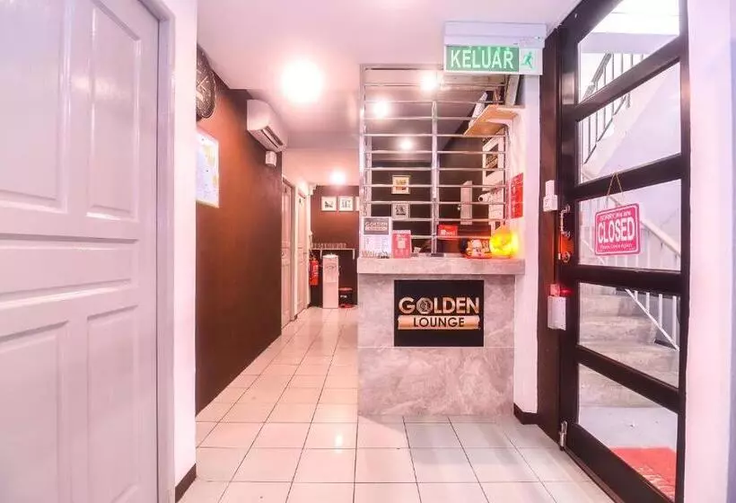 ホテル Oyo 89465 Golden Lounge