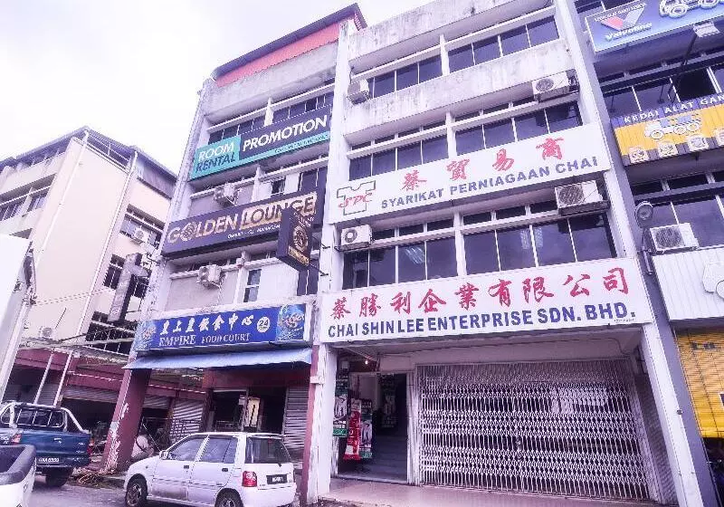 ホテル Oyo 89465 Golden Lounge