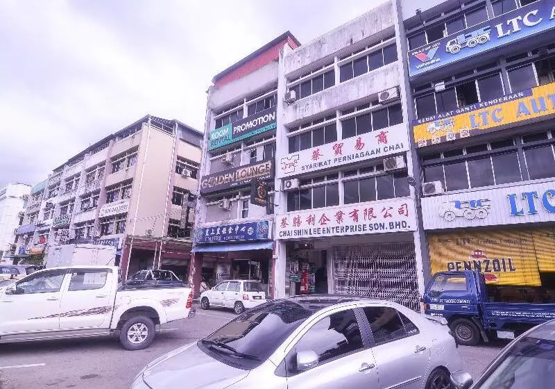 ホテル Oyo 89465 Golden Lounge