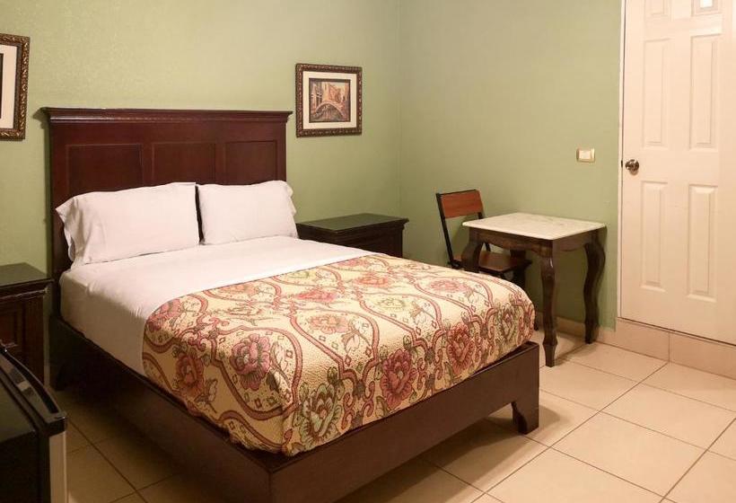 فندق Villa Escondida