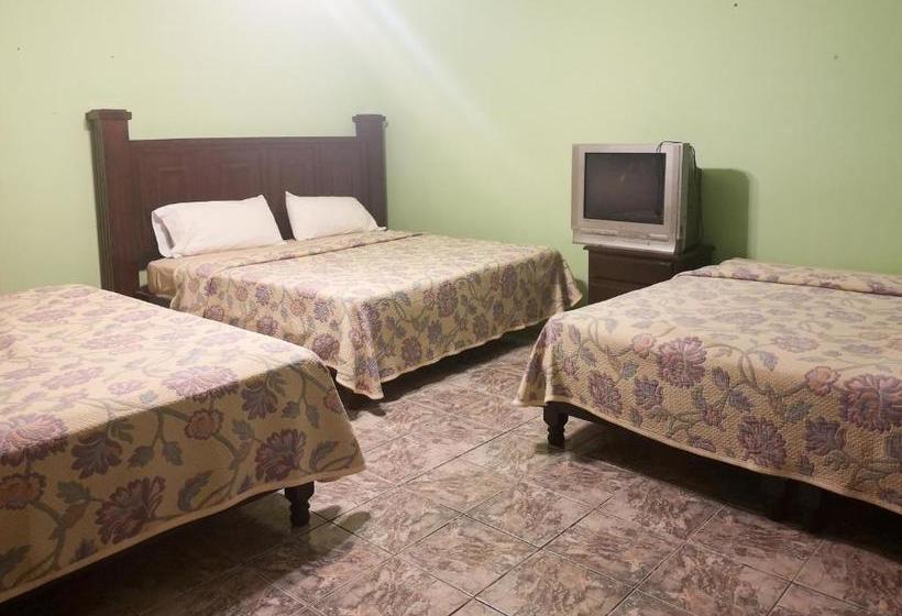 فندق Villa Escondida