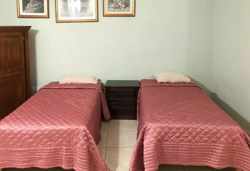 Hotelli Villa Escondida