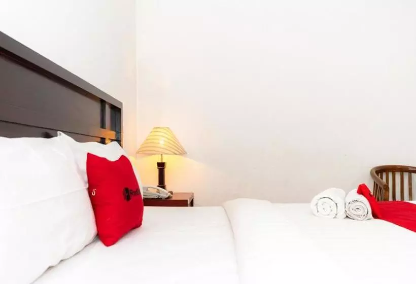 Hotelli Reddoorz Plus Syariah Near Java Supermall Semarang 2