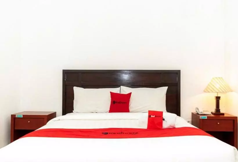 Hotelli Reddoorz Plus Syariah Near Java Supermall Semarang 2