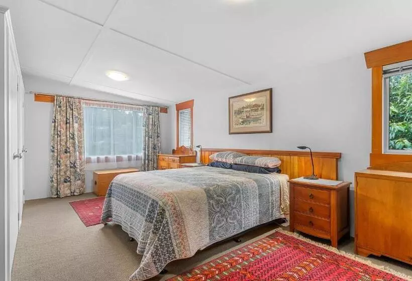 Majatalo Hatea Drive Accommodation