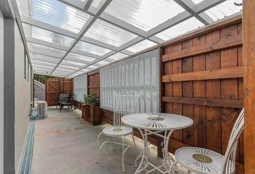 Majatalo Hatea Drive Accommodation