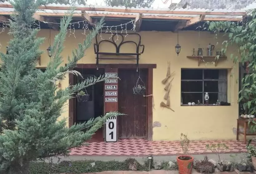 پانسیون Marquesote Hostel