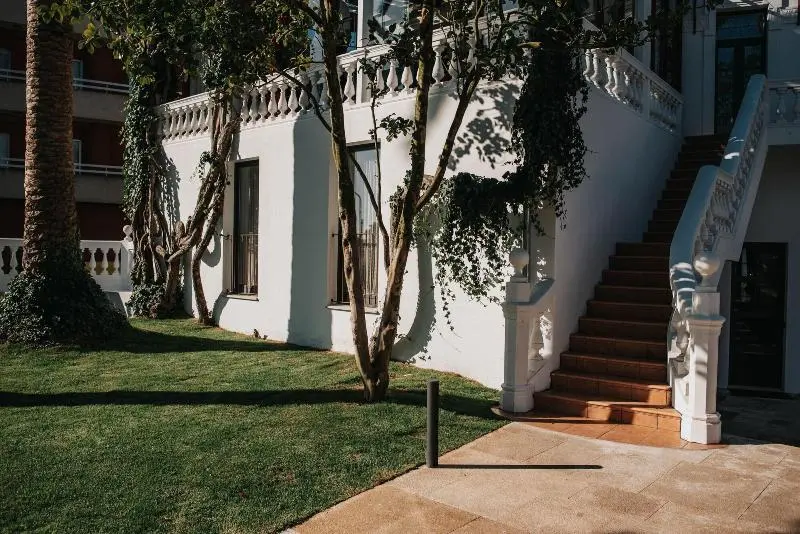 هتل 1930 Boutique