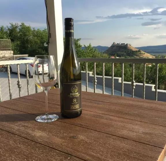 Aamiaismajoitus (B&B) Fogadó A Két Tölgyfához