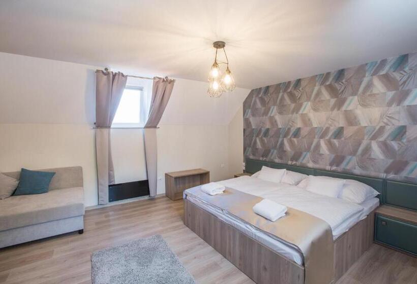 Bed and Breakfast Fogadó A Két Tölgyfához