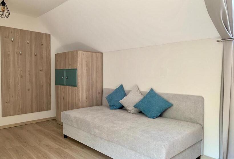 Bed and Breakfast Fogadó A Két Tölgyfához