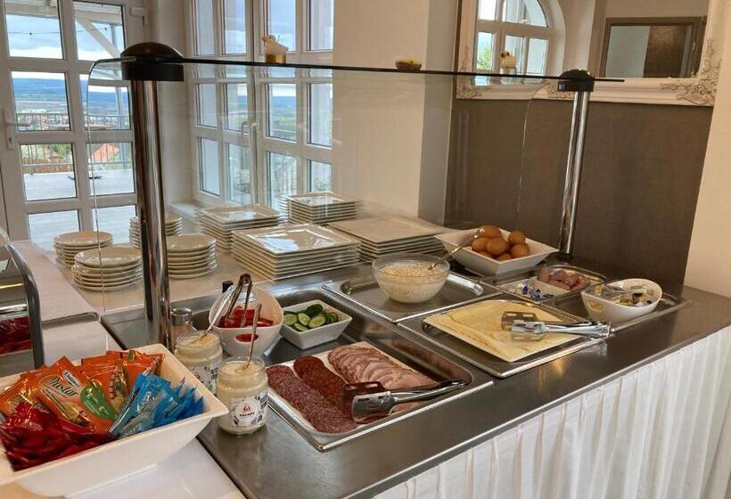 Bed and Breakfast Fogadó A Két Tölgyfához