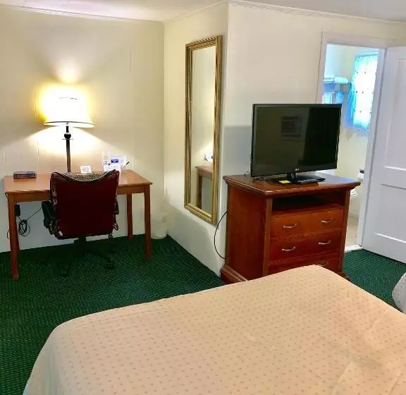 هتل American Inn Lee