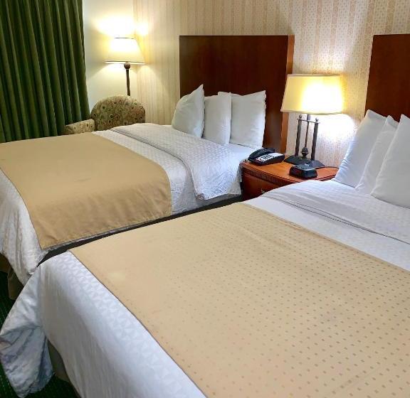 فندق American Inn Lee