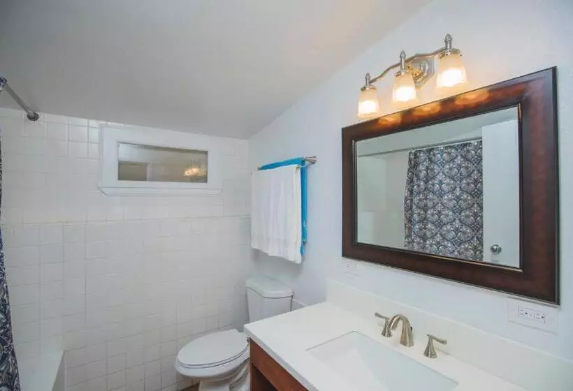 هتل Sugar Apple Bed And Breakfast