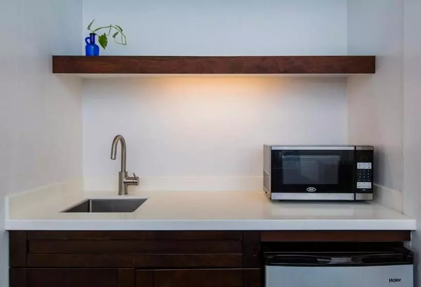 هتل Sugar Apple Bed And Breakfast