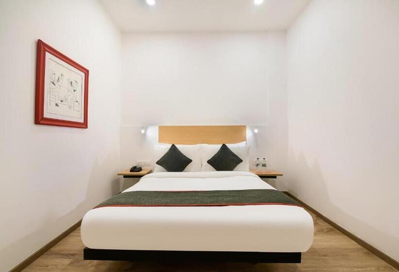 هتل Super Townhouse The Awadh Airport Near Chaudhary Charan Singh International Airport