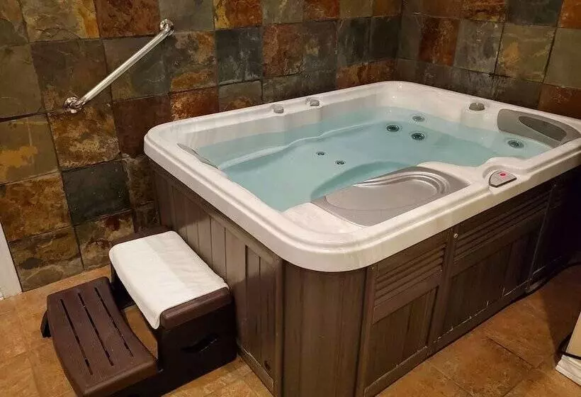 Jefferson Hills Motel