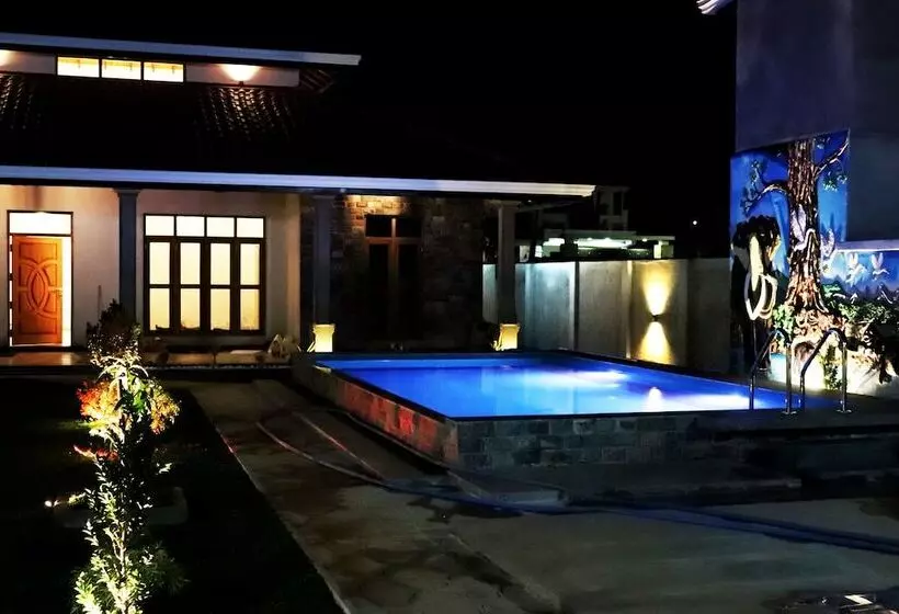 Aamiaismajoitus (B&B) Villa Ananthaya