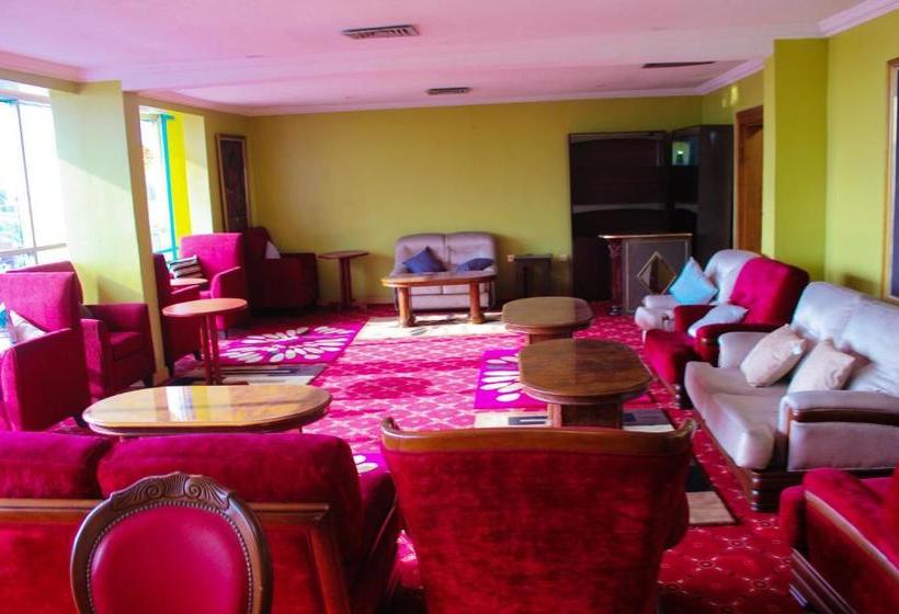 هتل Franklin  And Suites