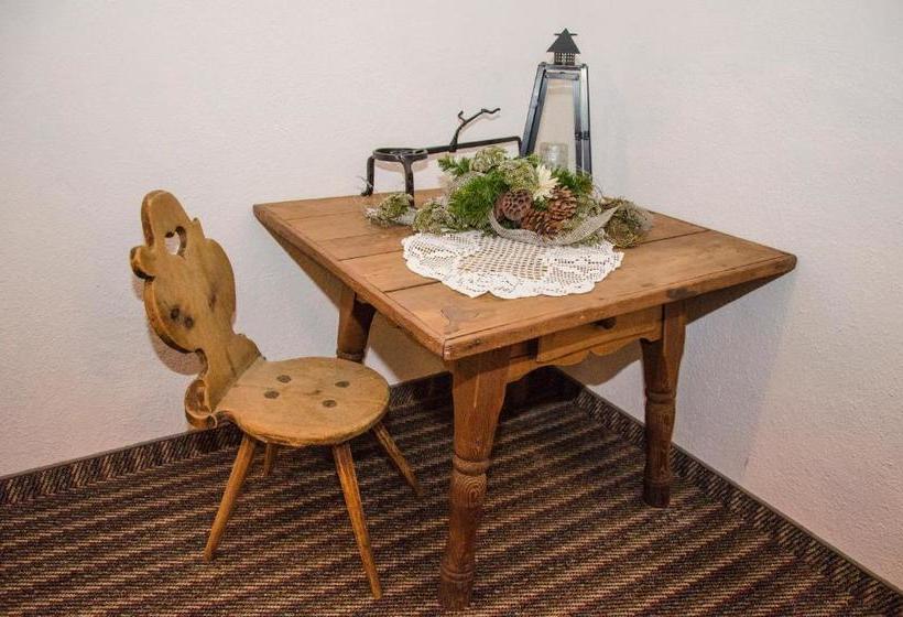 فندق Garni Helvetia