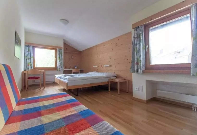 Hotelli Silserhof   Ankommen, Auftanken, Aufatmen