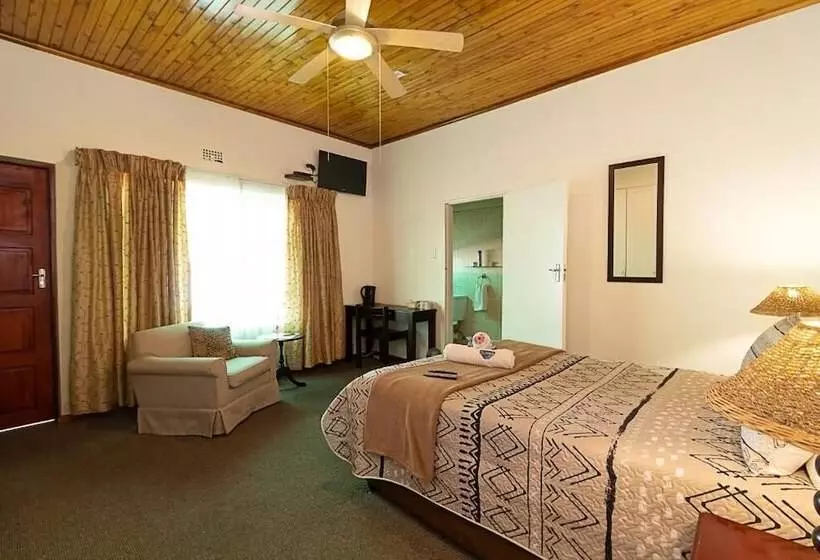 ペンション The Lakehouse Guest House