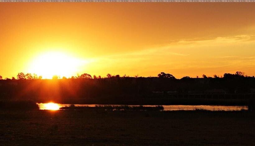 膳宿费 The Lakehouse Guest House