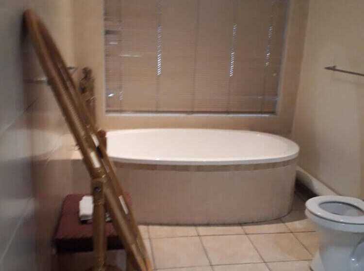 膳宿费 The Lakehouse Guest House