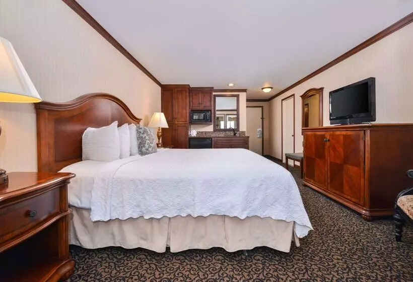 Best Western Edgewater Resort