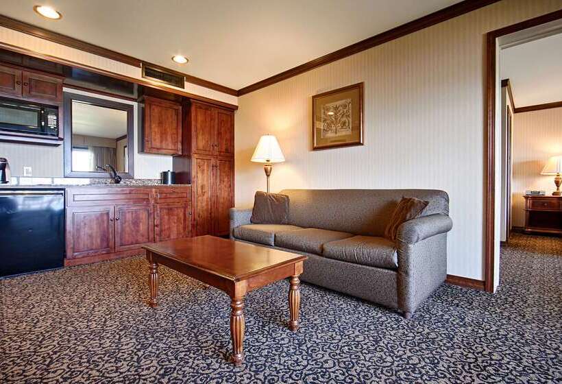 Best Western Edgewater Resort