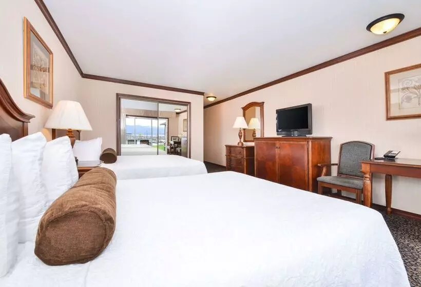 Best Western Edgewater Resort