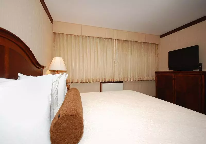 Best Western Edgewater Resort