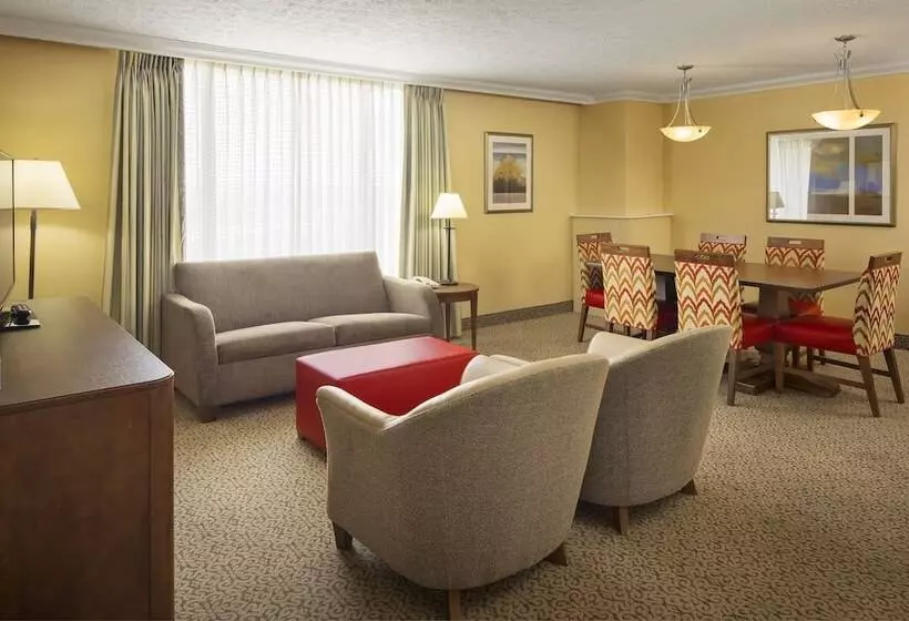 호텔 Crowne Plaza Louisville Airport Expo Ctr, An Ihg