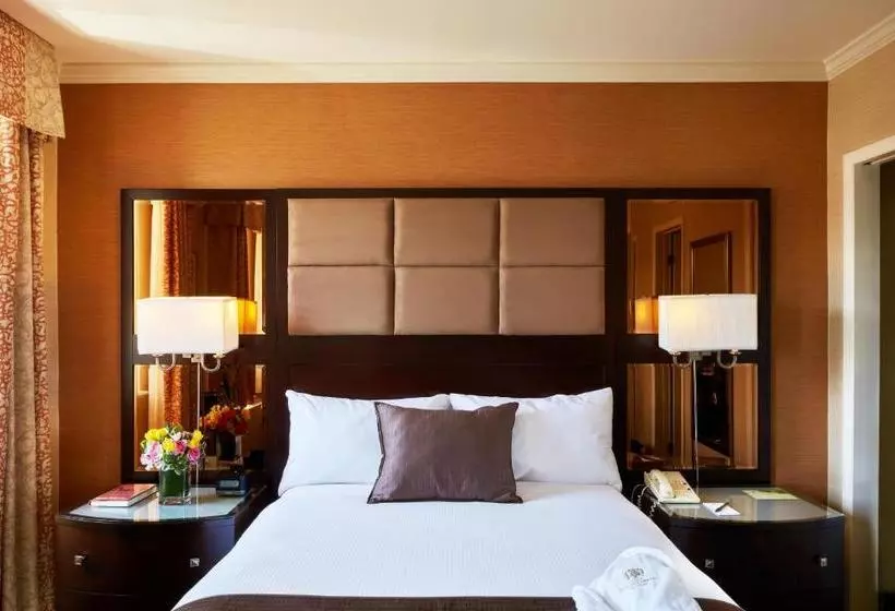 Hotelli Excelsior